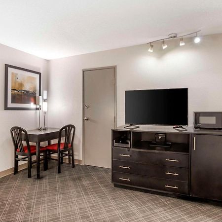 Comfort Suites Airport Nashville Eksteriør billede