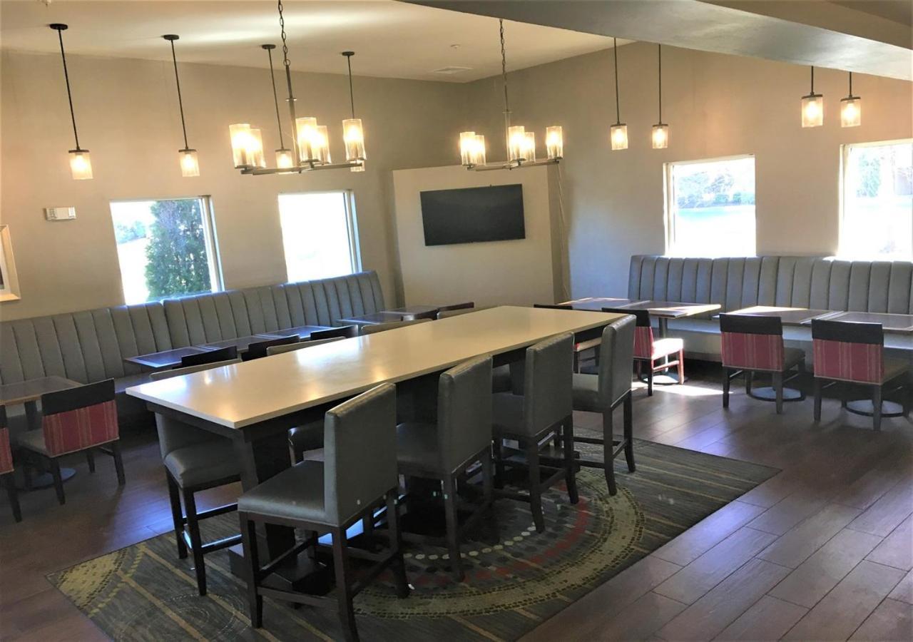 Comfort Suites Airport Nashville Eksteriør billede