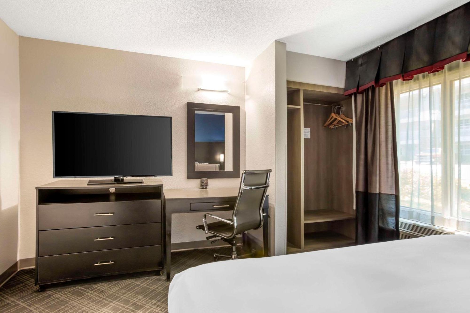 Comfort Suites Airport Nashville Eksteriør billede